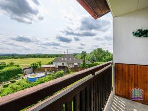 Prodej bytu 3+1, Stříbro, Na Vinici, 90 m2
