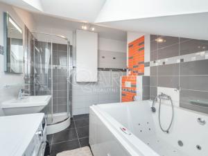 Pronájem bytu 1+kk, Praha, Biskupcova, 53 m2