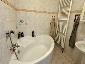 Pronájem bytu 2+1, Nýřany, Na Sklárně, 52 m2