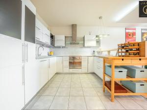 Prodej bytu 3+kk, Praha - Modřany, Semická, 86 m2