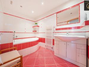 Prodej bytu 3+kk, Praha - Modřany, Semická, 86 m2