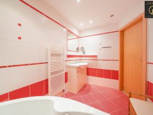 Prodej bytu 3+kk, Praha - Modřany, Semická, 86 m2