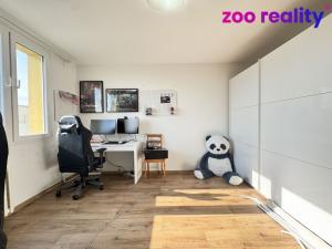 Prodej bytu 3+1, Chomutov, Vítězslava Nezvala, 66 m2