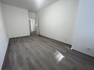 Pronájem bytu 2+kk, Brno, Bratislavská, 40 m2
