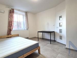 Pronájem bytu 3+kk, Praha - Libeň, V Holešovičkách, 75 m2