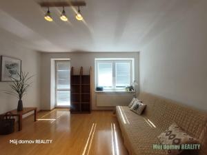 Pronájem bytu 1+kk, Praha - Lysolaje, Sídlištní, 27 m2