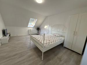 Pronájem bytu 1+1, Kojetice, Ke kněžihorce, 28 m2
