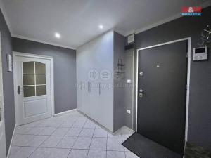 Prodej bytu 2+1, Chomutov, Skalková, 52 m2