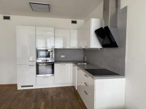 Pronájem bytu 2+kk, Praha - Vysočany, Smržových, 56 m2