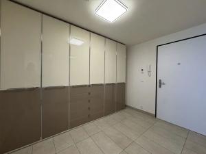 Pronájem bytu 2+kk, Praha - Vysočany, Smržových, 56 m2