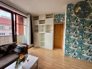 Prodej bytu 1+kk, Praha - Košíře, Pod Klamovkou, 48 m2