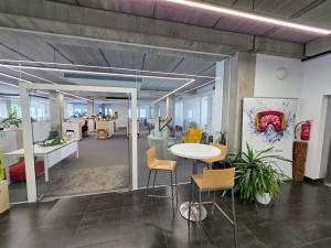 Pronájem kanceláře, Praha - Vysočany, Poděbradská, 900 m2