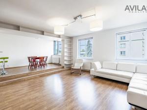 Pronájem bytu 6+kk a větší, Benešov, Dukelská, 140 m2