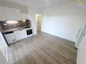 Pronájem bytu 2+1, Praha - Karlín, Nekvasilova, 48 m2