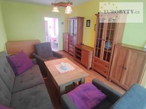Pronájem bytu 2+1, Praha - Záběhlice, Ostružinová, 53 m2