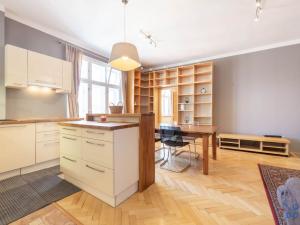 Pronájem bytu 2+kk, Praha - Žižkov, Sudoměřská, 70 m2