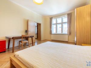 Pronájem bytu 2+kk, Praha - Žižkov, Sudoměřská, 70 m2