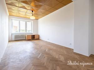 Pronájem bytu 2+1, Praha - Hloubětín, Mochovská, 54 m2
