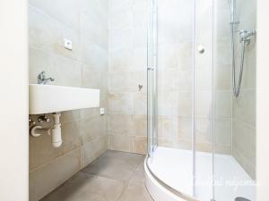 Pronájem bytu 2+1, Praha - Hloubětín, Mochovská, 54 m2