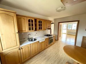 Pronájem bytu 3+kk, Hradec Králové, Labská kotlina, 74 m2