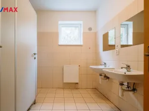 Prodej výrobních prostor, Třebíč - Borovina, Fibichova, 360 m2