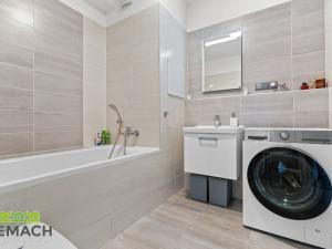 Prodej bytu 3+kk, Uherské Hradiště, Jabloňová, 69 m2