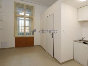 Pronájem obchodního prostoru, Praha, Rumunská, 57 m2