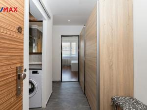 Prodej bytu 2+kk, Praha - Chodov, Modletická, 43 m2