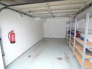 Pronájem garáže, Jesenice, Příčná II., 16 m2