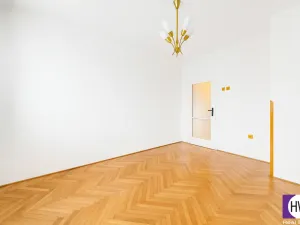 Prodej bytu 4+1, Praha - Vršovice, Kubánské náměstí, 83 m2