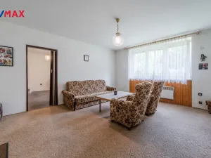 Prodej bytu 4+1, Horoměřice, K Bytovkám, 87 m2