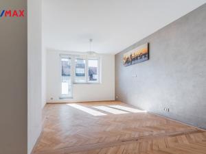 Pronájem bytu 2+1, Praha - Strašnice, Vykáňská, 54 m2