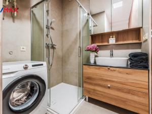 Pronájem bytu 2+1, Praha - Strašnice, Vykáňská, 54 m2