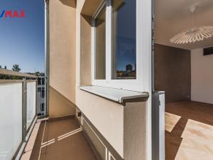 Pronájem bytu 2+1, Praha - Strašnice, Vykáňská, 54 m2