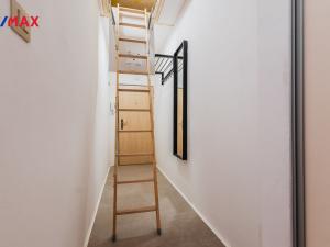 Pronájem bytu 2+1, Praha - Strašnice, Vykáňská, 54 m2