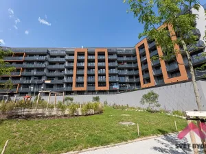 Pronájem bytu 1+kk, Praha - Háje, Sochorcova, 40 m2