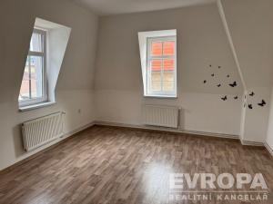 Pronájem bytu 2+1, Liberec, 28. října, 52 m2