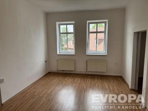 Pronájem bytu 2+1, Liberec, 28. října, 52 m2