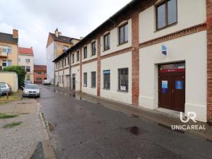 Pronájem obchodního prostoru, Brno - Husovice, Dukelská třída, 240 m2