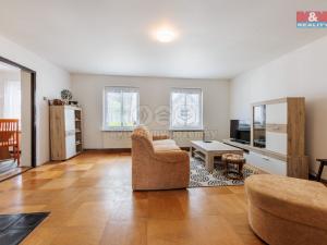 Prodej rodinného domu, Stříbrná, 326 m2