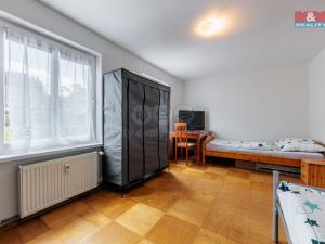 Prodej rodinného domu, Stříbrná, 326 m2