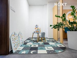 Prodej obchodního prostoru, Pardubice, Na Spravedlnosti, 200 m2