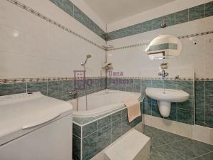 Prodej bytu 1+1, Jindřichův Hradec, sídliště Vajgar, 53 m2