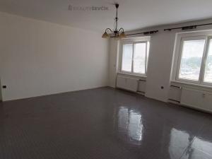 Pronájem bytu 2+1, České Budějovice - České Budějovice 7, Komenského, 70 m2