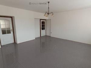 Pronájem bytu 2+1, České Budějovice - České Budějovice 7, Komenského, 70 m2