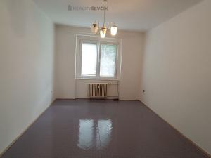 Pronájem bytu 2+1, České Budějovice - České Budějovice 7, Komenského, 70 m2