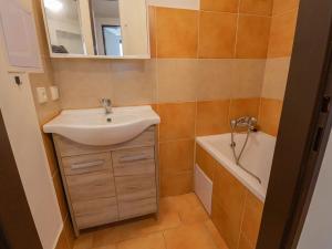 Pronájem bytu 2+kk, Trutnov, Palackého, 42 m2