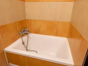 Pronájem bytu 2+kk, Trutnov, Palackého, 42 m2