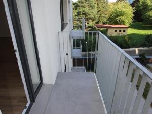 Pronájem bytu 1+kk, Praha, Štěchovická, 40 m2