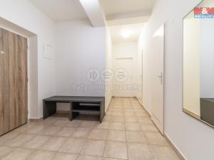 Prodej bytu 2+kk, Aš, Hlavní, 43 m2